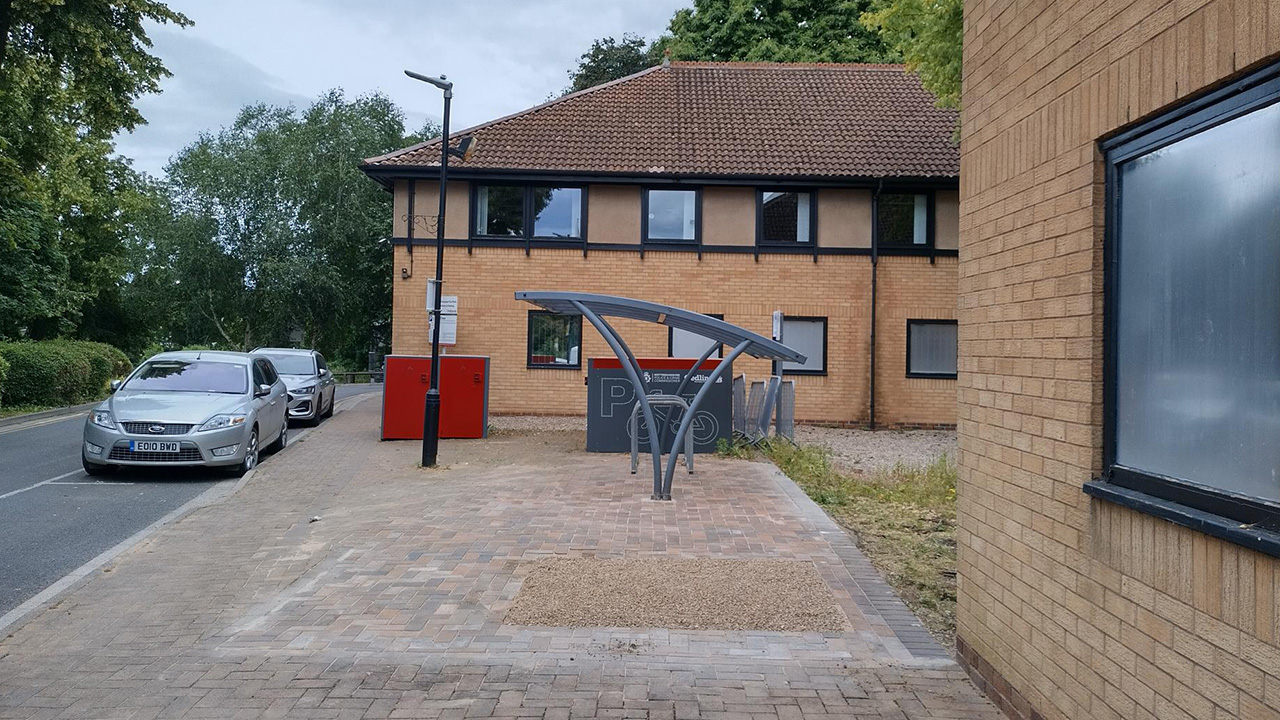 Cycle lockers at Arnot Hill Park