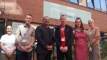 Joanna Baxter, (Business Crime Officer), James Kelly (Substance Use Practitioner and Open 2 Recovery Pathway Adviser), Gary Godden (Nottinghamshire Police and Crime Commissioner), Duik, (O2R beneficiary) Kelly, (O2R beneficiary), Kelly Stevens (Business Crime Officer)
